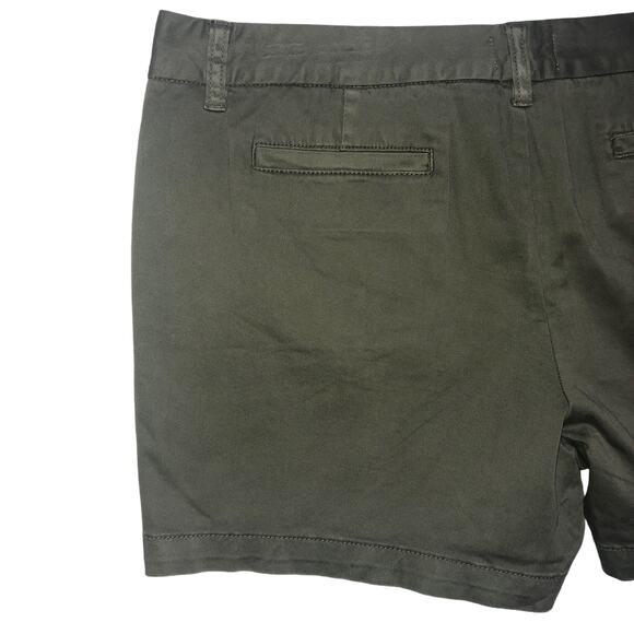 Caslon Olive Sarma Cotton Twill Shorts - Size 16 - Picture 5 of 8